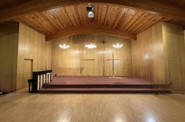 Iranian Church of Richmond Hil کلیسای ایرانیان ریچموند هیل